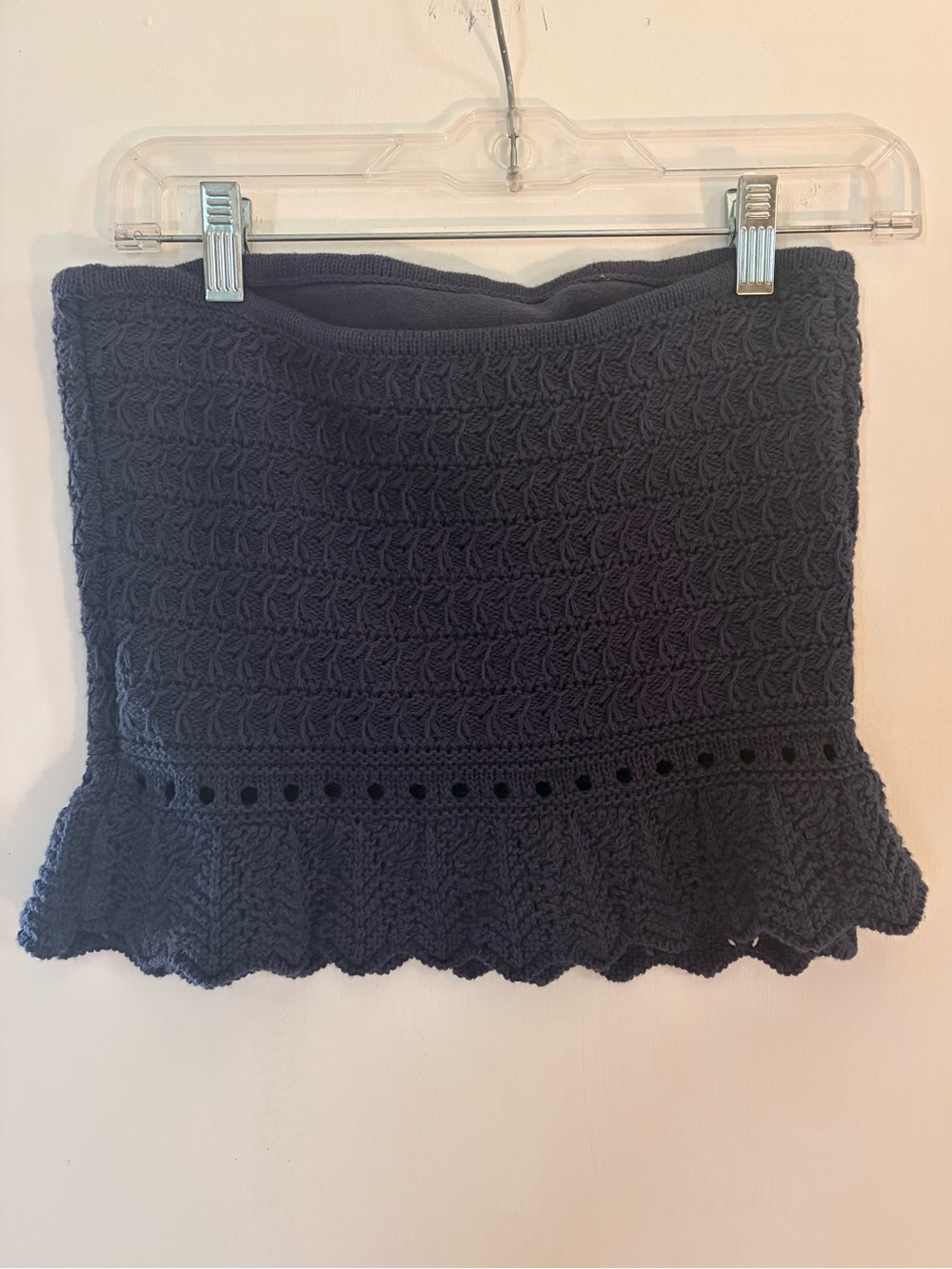 NWT American Eagle Outfitters Navy Crocheted Ruffle Tube Necklace Top Medium - Picture 4 of 5